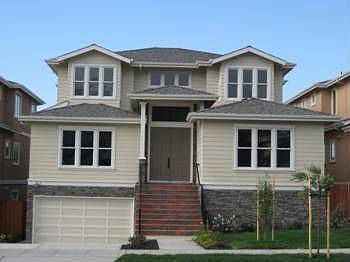 1st image of 733 Commercial Ave