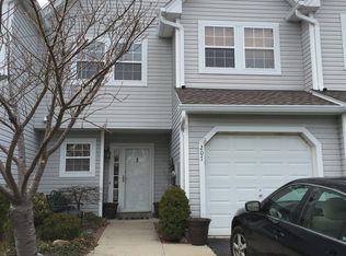 207 Erik Dr, East Setauket, NY 11733