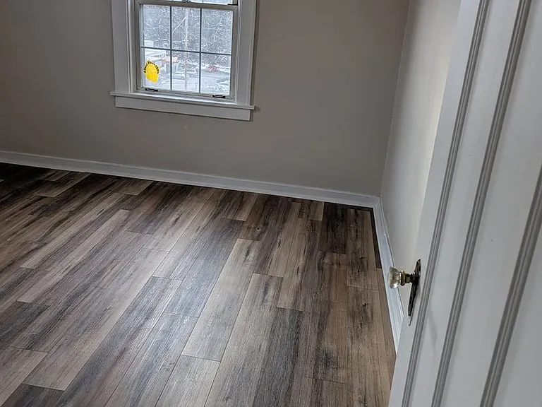531 Halsey Ave — Photo 8