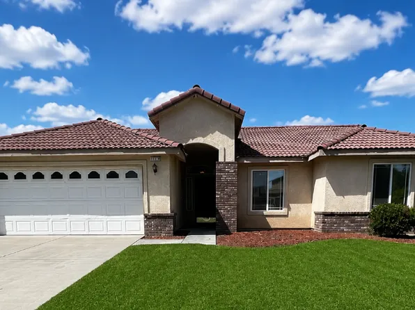 2120 Freedom St, Hanford, CA 93230