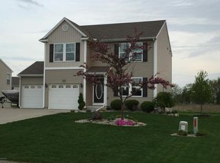 6350 Mesa View Dr, Zeeland, MI 49464