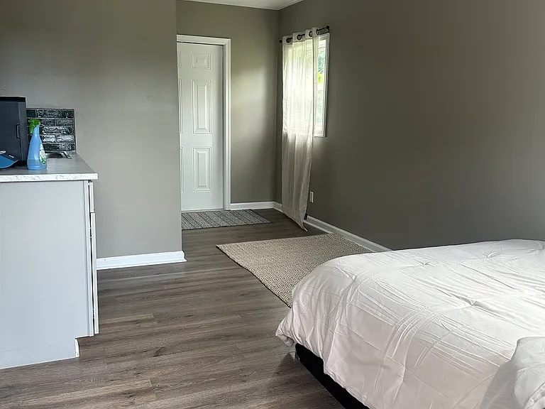 204 Clay St #B — Photo 9