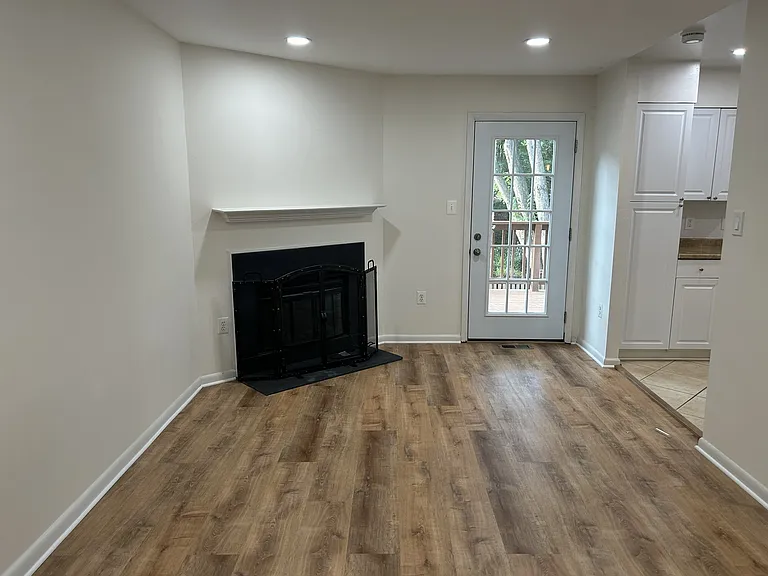 3002 Winter Pine Ct — Photo 4