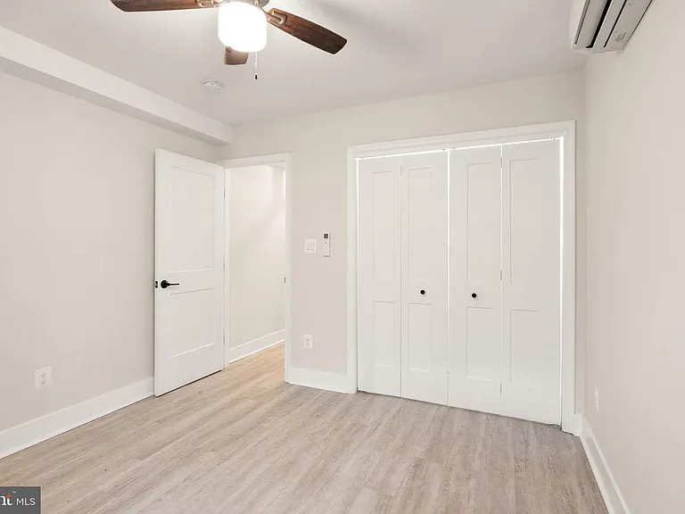 214 S Henry St — Photo 16