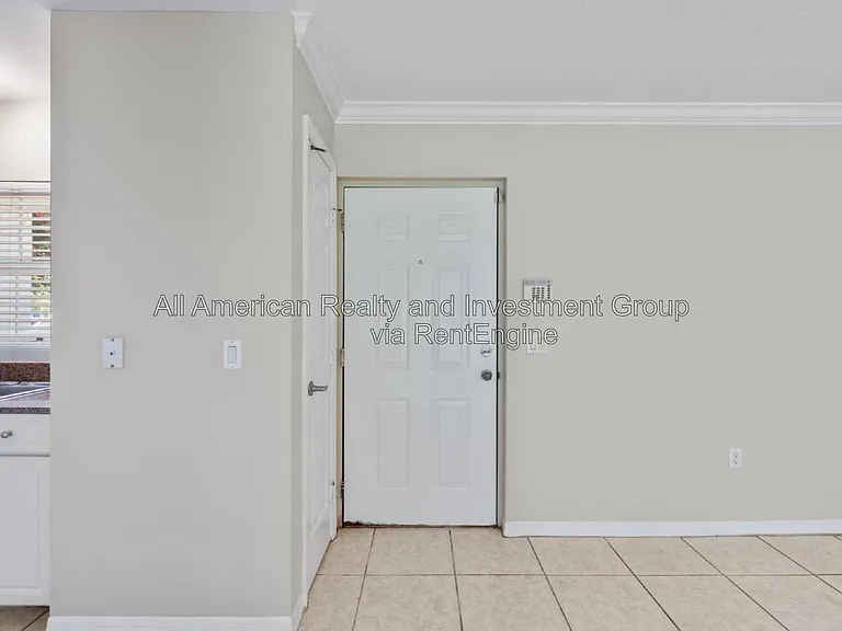4274 Calinda Ln #212 — Photo 10