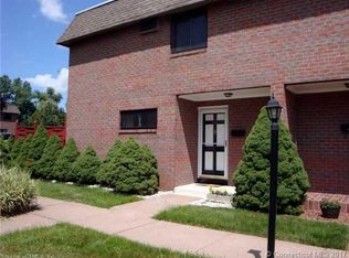 15 Sharon Ln, Wethersfield, CT 06109