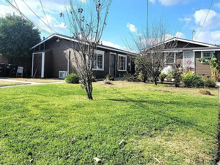 8130 Seville Ave — Photo 1