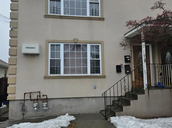 484 Beach 44th Street, Far Rockaway, NY 11691