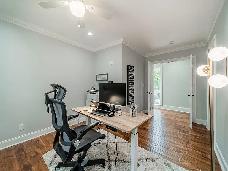 3147 Windsor Dr — Photo 24