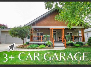 807 N Meadowbrook Ln, Waunakee, WI 53597