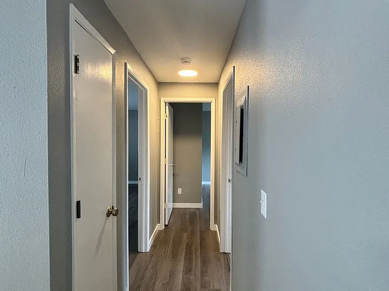 3550-3554 SW Beaverton Hillsdale Hwy — Photo 10