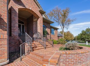 43 E Stonebridge Cir, Wichita, KS 67230