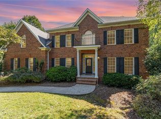 6196 Windsor Farme Rd, Summerfield, NC 27358