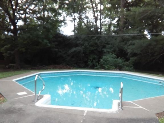 4th image of 1728 Bluewater Ct