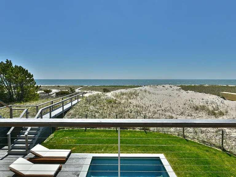 451 Dune Rd — Photo 50