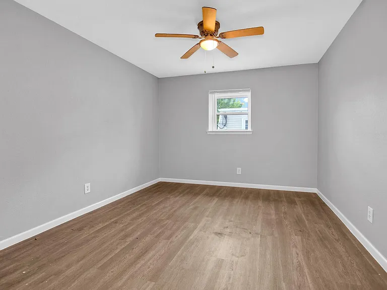 521 Spring Dr #3 — Photo 13