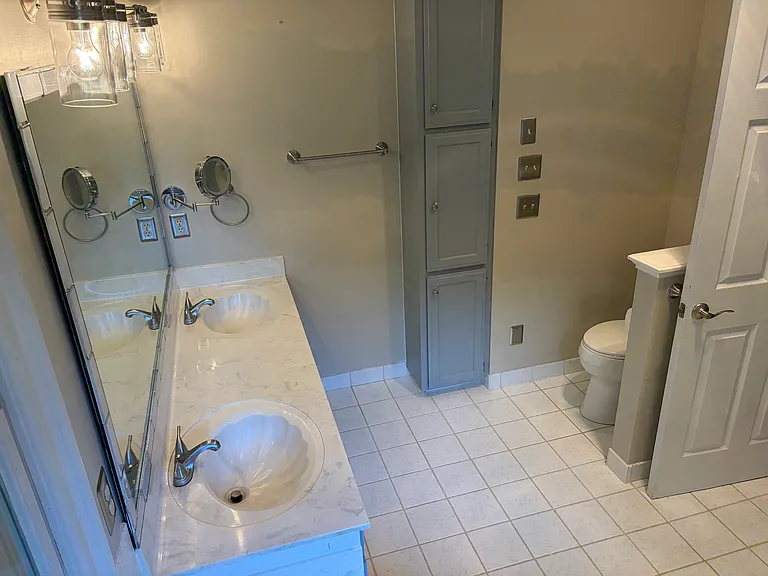 832 Shelter Cove Ct — Photo 26