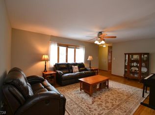 8 Nokomis Ave, Rockaway, NJ 07866