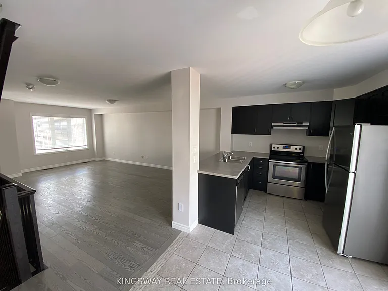 16 Kenridge Ter — Photo 2