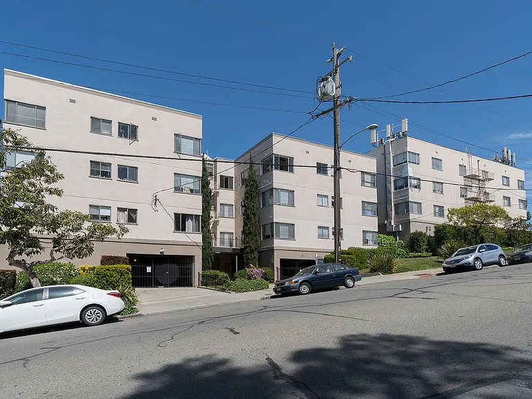 433 Adams St #2B — Photo 29