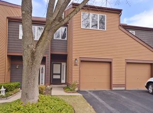 82 Fairfax Ct, Madison, NJ 07940