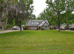 1714 Indian Shores Rd, Crosby, TX 77532