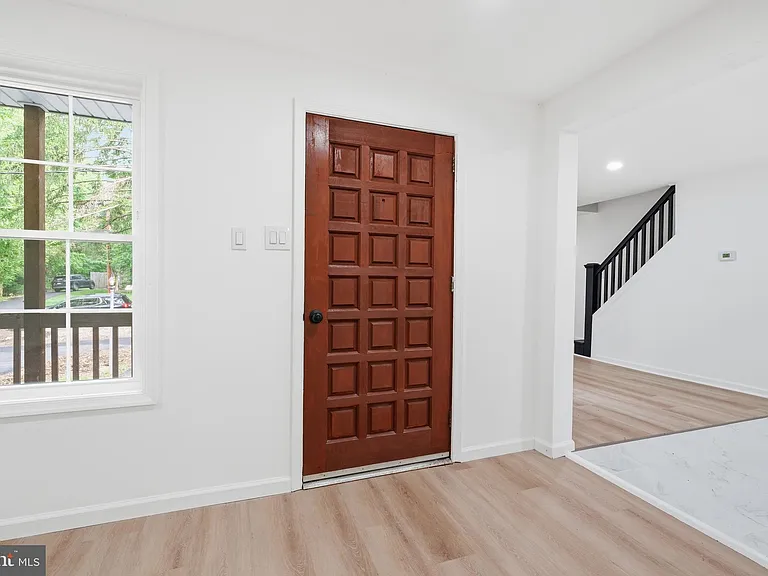 227 W Ferry Rd — Photo 18