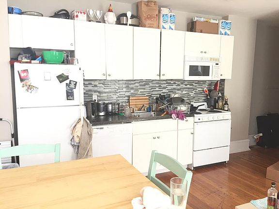 3rd image of 1527 Spruce St APT 12