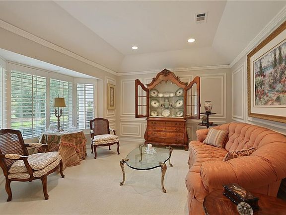 5th image of 5806 Saint Marks Cir