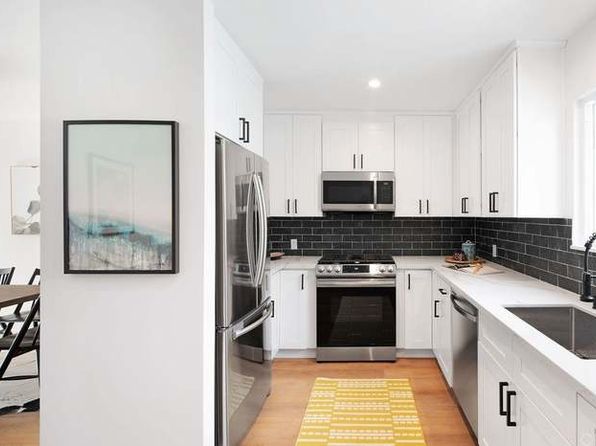 5447 Zelzah Ave APT 119