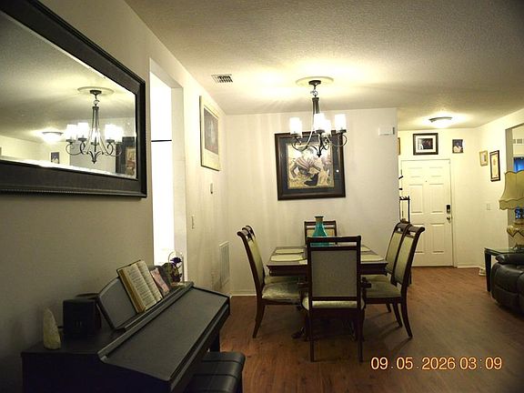 2nd image of 139 W FIESTA KEY LOOP W