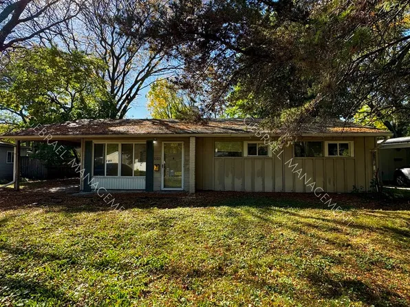 1929 Bayberry Ln, Flint, MI 48507