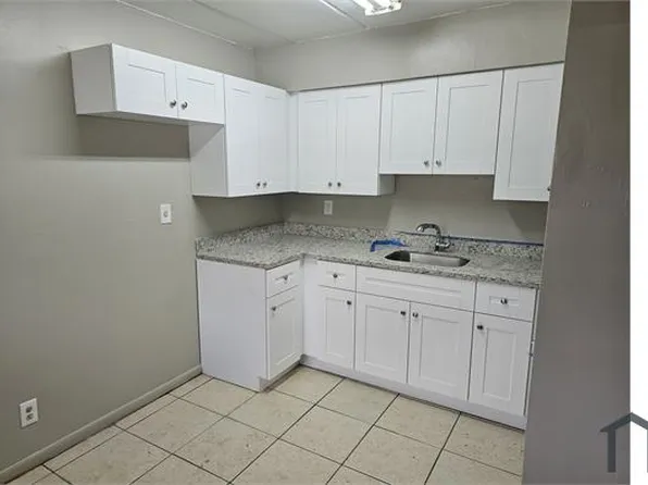 1221 NW 1st St #14, Fort Lauderdale, FL 33311