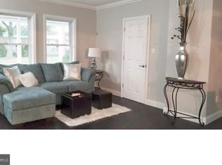 13 Evesham Ave, Voorhees, NJ 08043