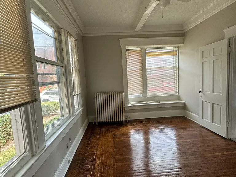 82 Oakdale Ave — Photo 10