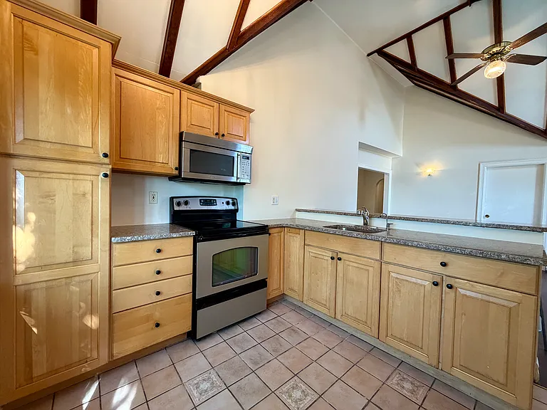 217 Clifton St #2 — Photo 4