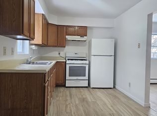 14 Montross St #C, Saugerties, NY 12477