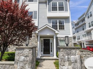 20 3rd St #4, Stamford, CT