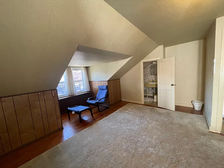 507 S 12th St — Photo 5