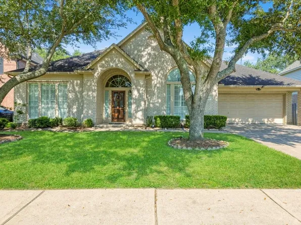 3010 Ravensport Dr, Pearland, TX 77584