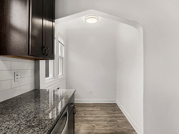 Breakfast nook