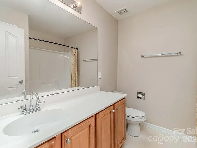 17323 Newlands Corner Ln — Photo 17