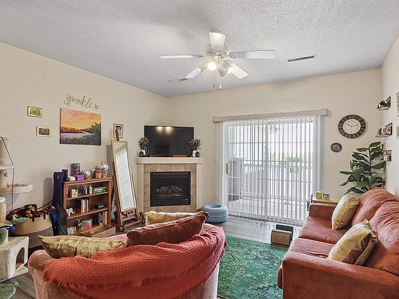 2nd image of 4351 York Pl