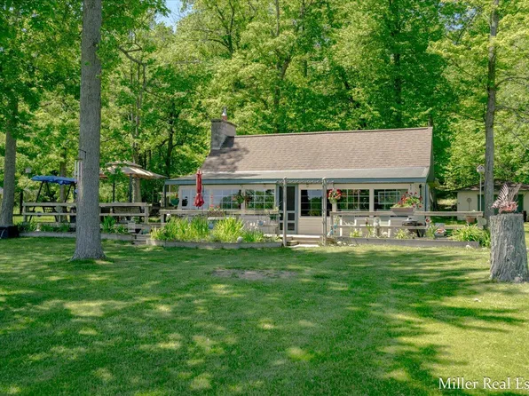 5771 Saggio Rd, Hastings, MI 49058