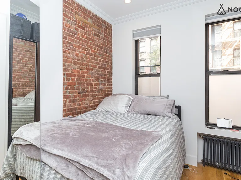 236 E 24th St #1B — Photo 5