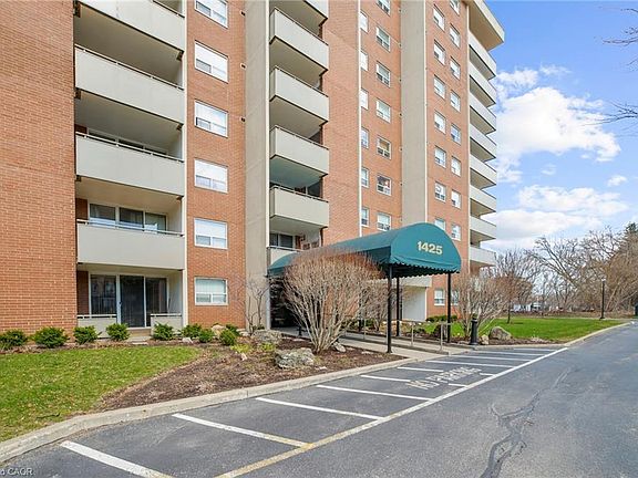 2nd image of 1425 Ghent Ave #403