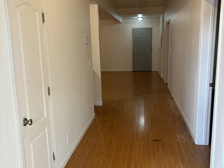 330 Capitol St #C — Photo 28