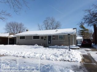 30112 30112 Champine St, Saint Clair Shores, MI