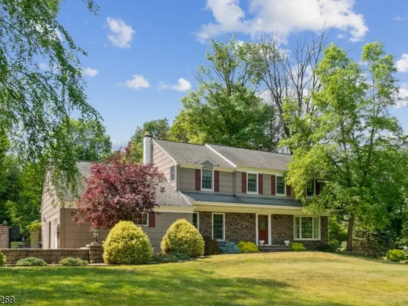 33 Oriole Ln, Branchburg Twp., NJ 08876