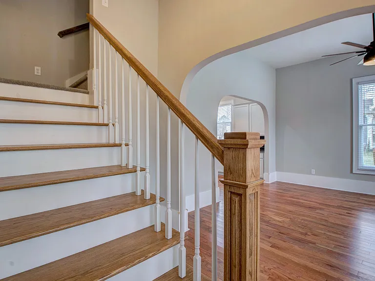 1420 Commerce St — Photo 13